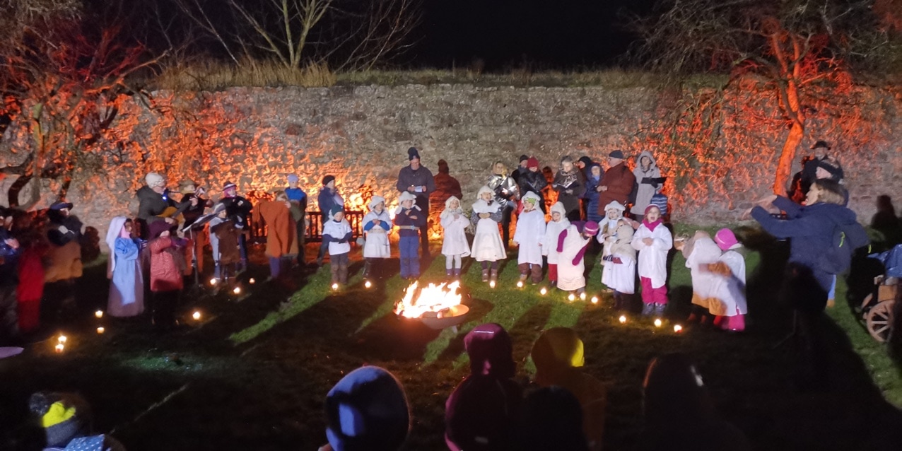 Riddagshäuser Krippenspiel im Klostergarten